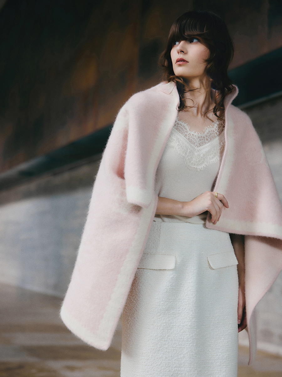 小羊山顶雪花图披肩